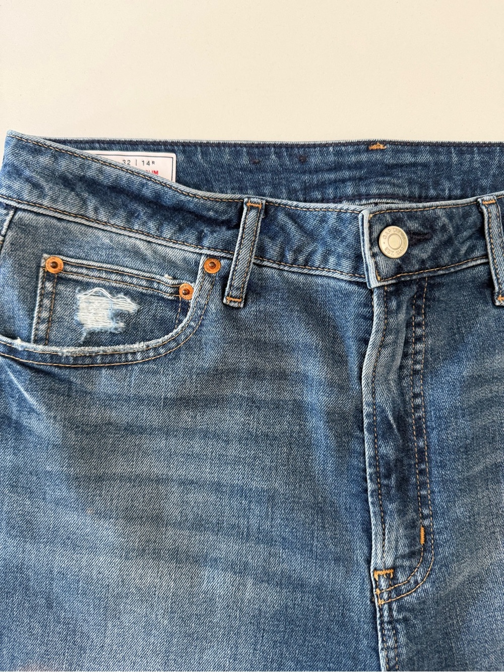 GAP Women's Light Blue Straight Leg Jeans